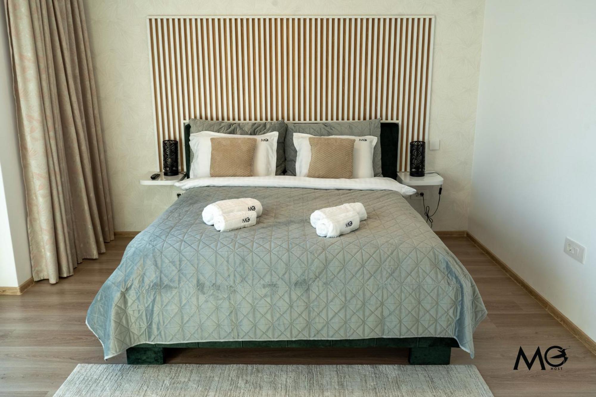Mohost Penthouse - Luxury With Mountain Views