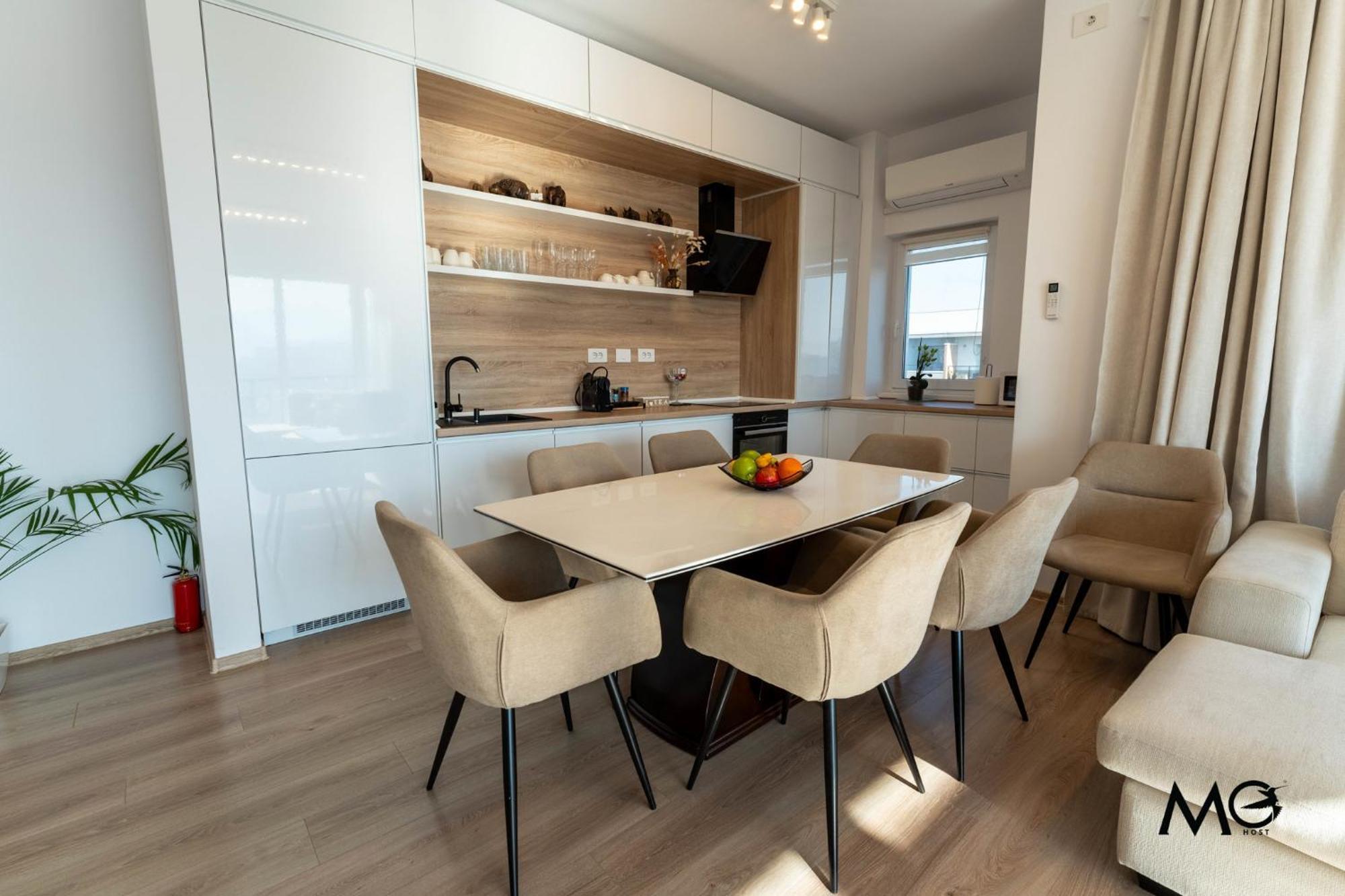 Apartment Mohost Penthouse - Luxury With Mountain Views