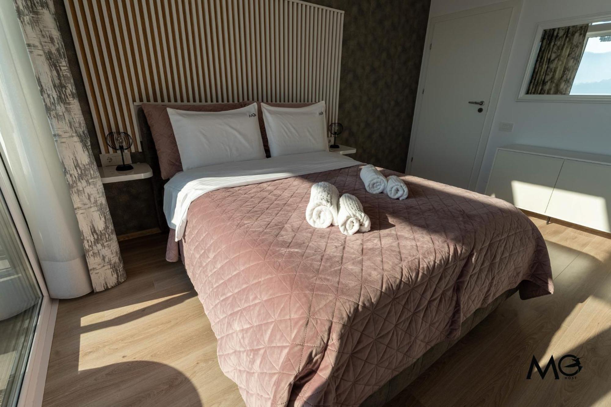 Mohost Penthouse - Luxury With Mountain Views